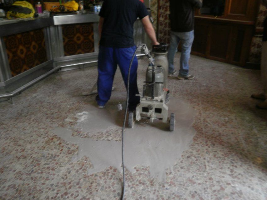 Pulido y cristalizado de mármol y terrazo durante el proceso